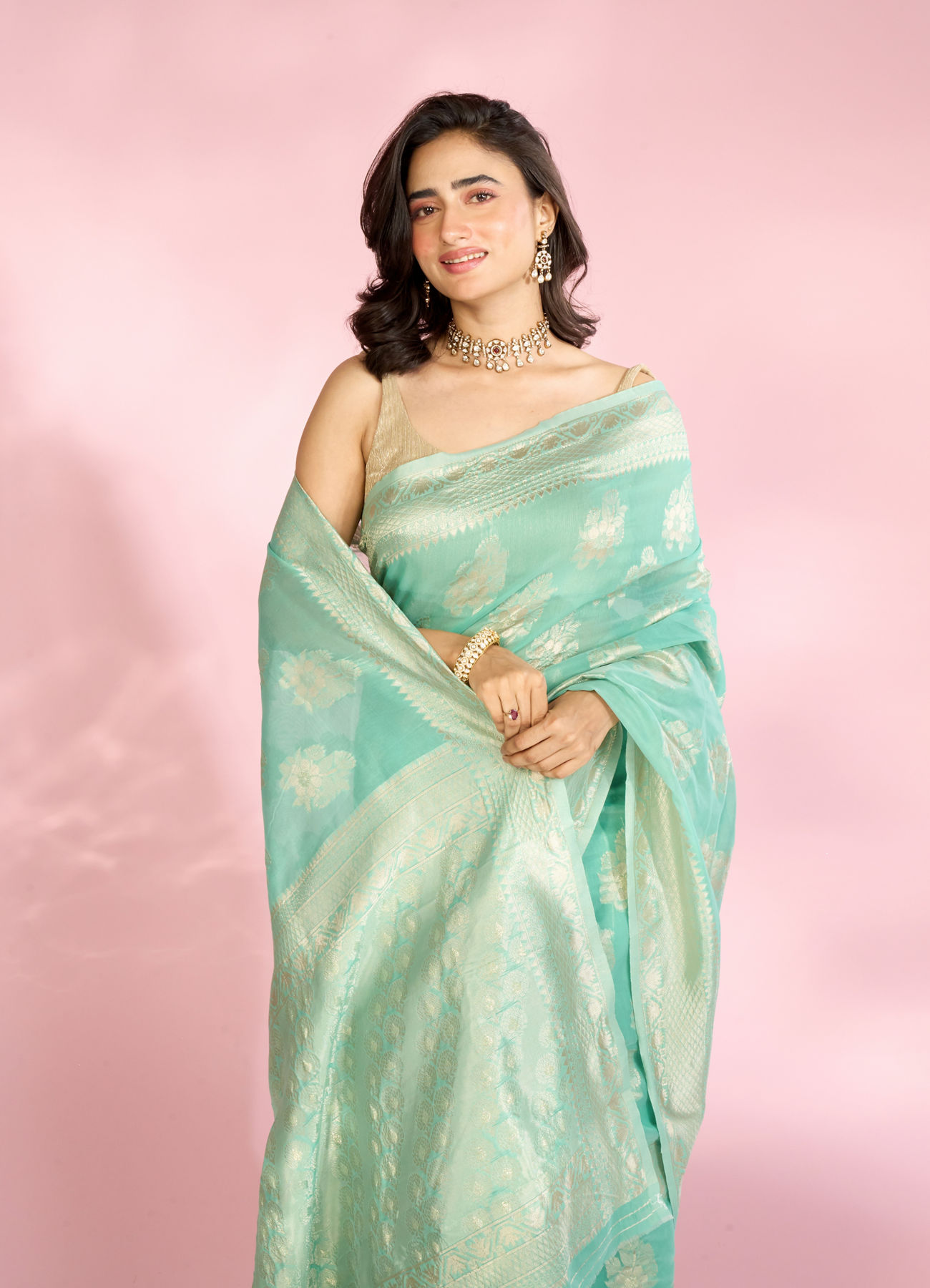 Mohey Women Sea Green Enchantress Saree