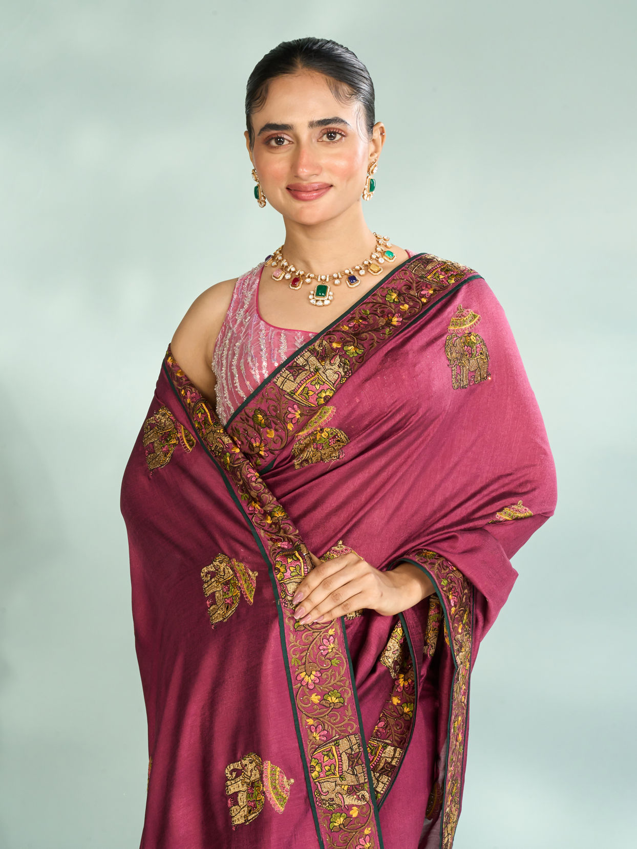 Mohey Women Elegant Pink Saree