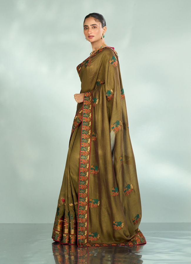 Mohey Women Emerald Radiance Saree