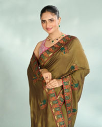 Mohey Women Emerald Radiance Saree
