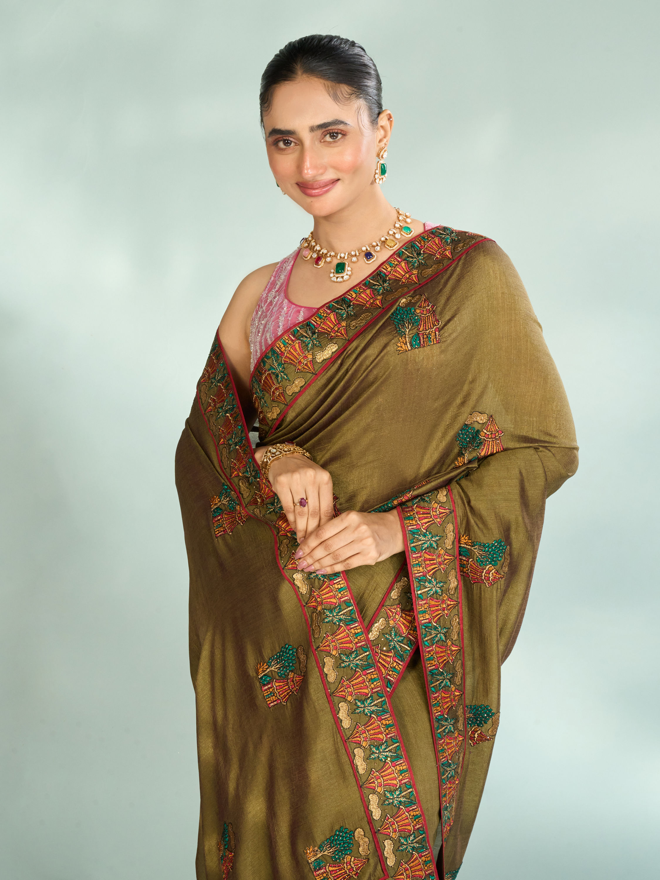 Mohey Women Emerald Radiance Saree