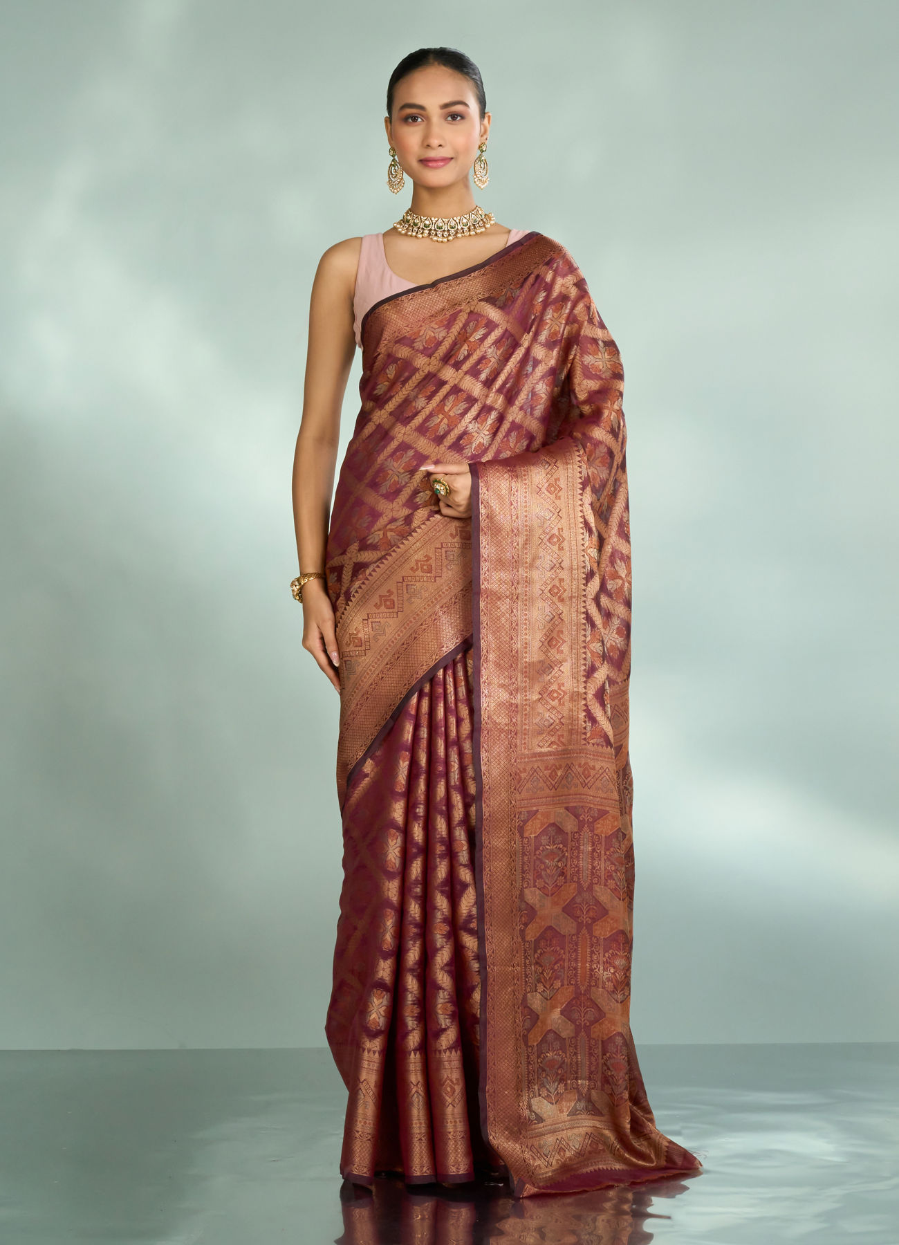 Mohey Women Radiant Wine Saree