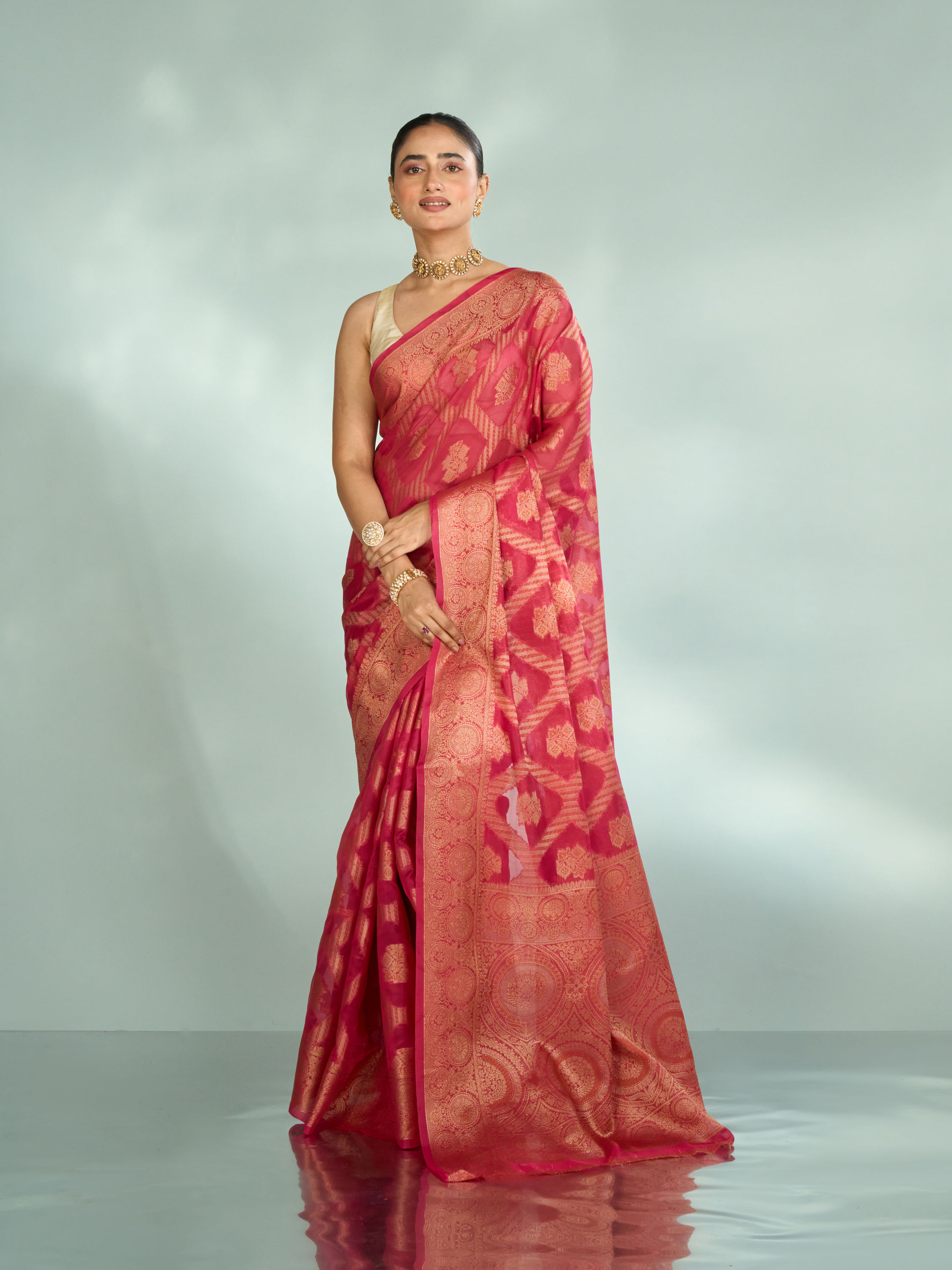 Mohey Women Pink Synthesis Silk Saree