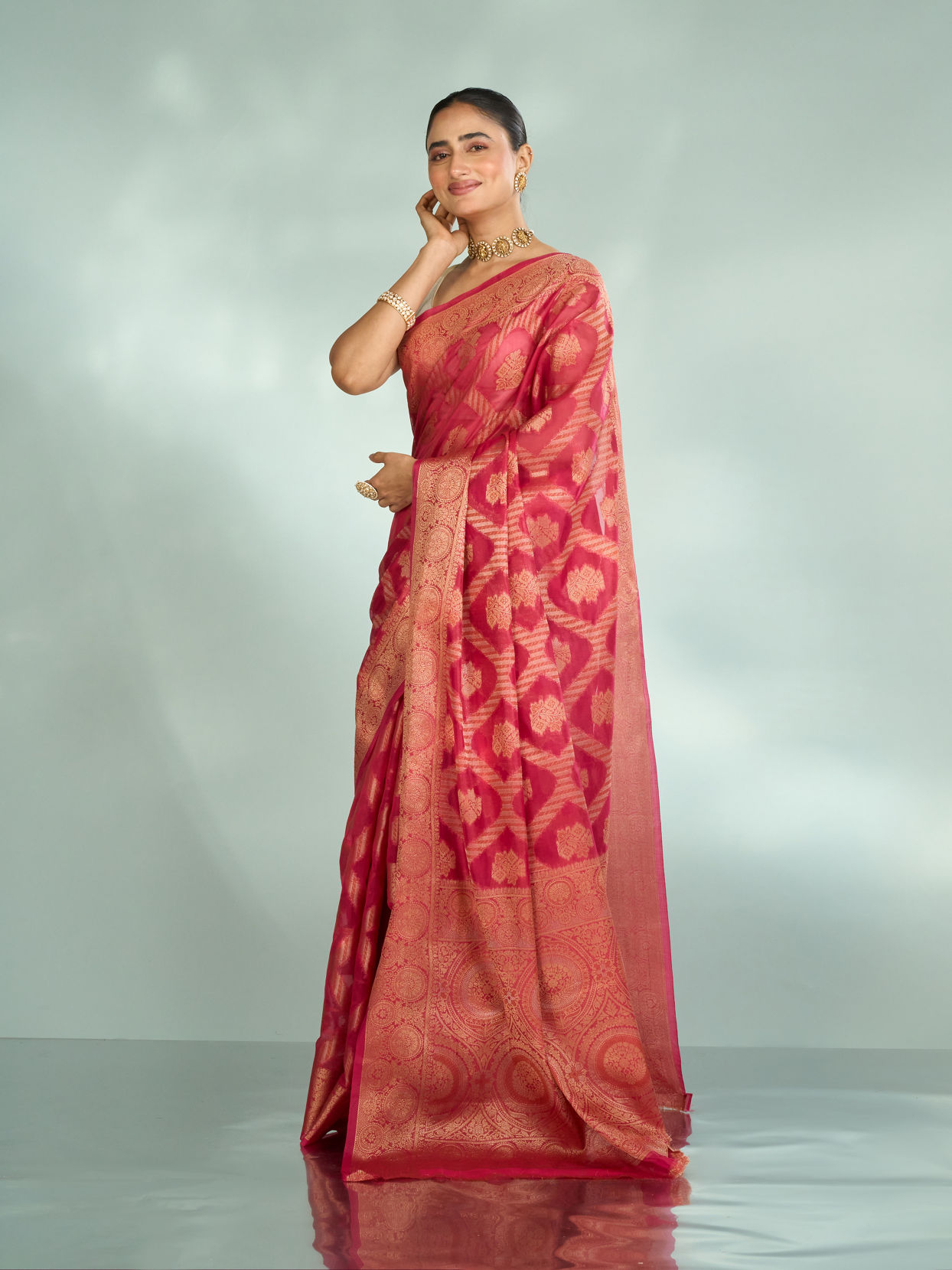Mohey Women Pink Synthesis Silk Saree