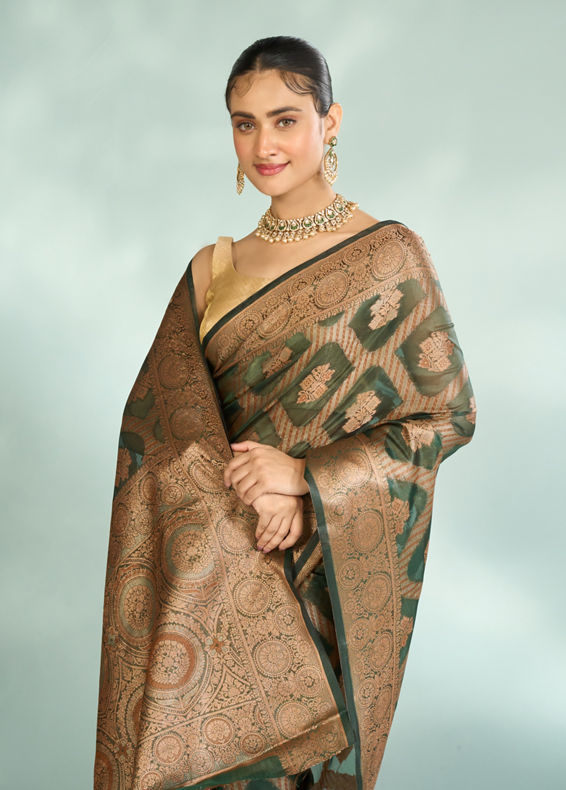 Mohey Women Emerald Enchantment Saree