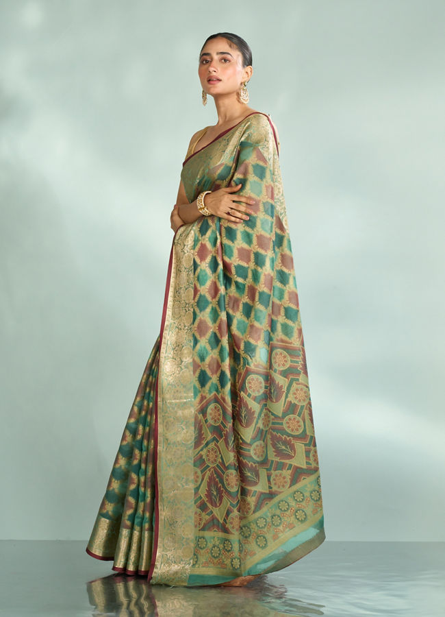Mohey Women Enchanting Rama Green Saree