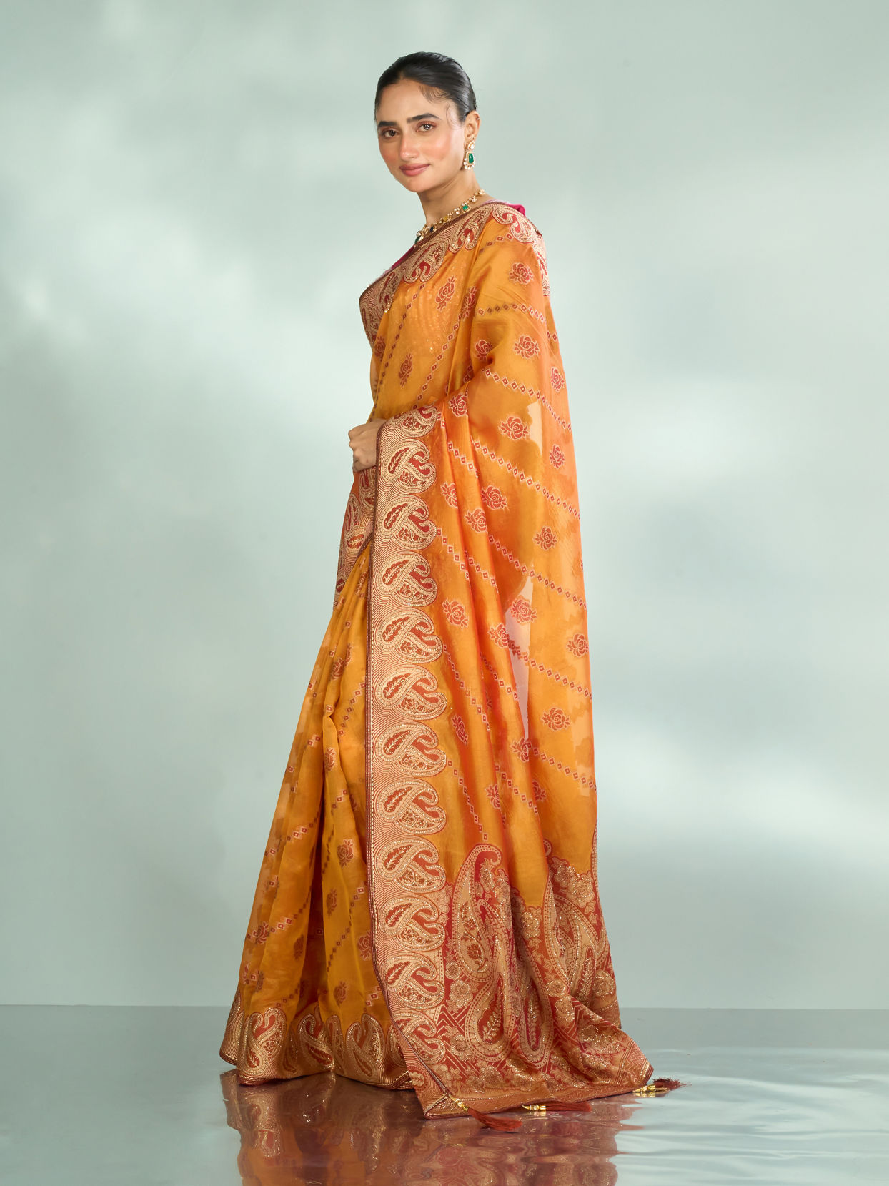 Mohey Women Mustard Yellow Festive Saree