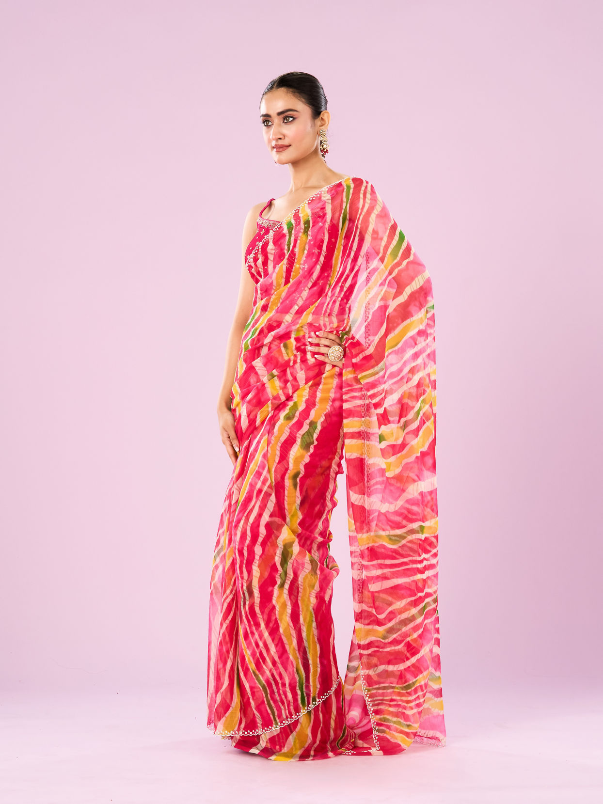 Mohey Women Elegant Pink Chiffon Saree