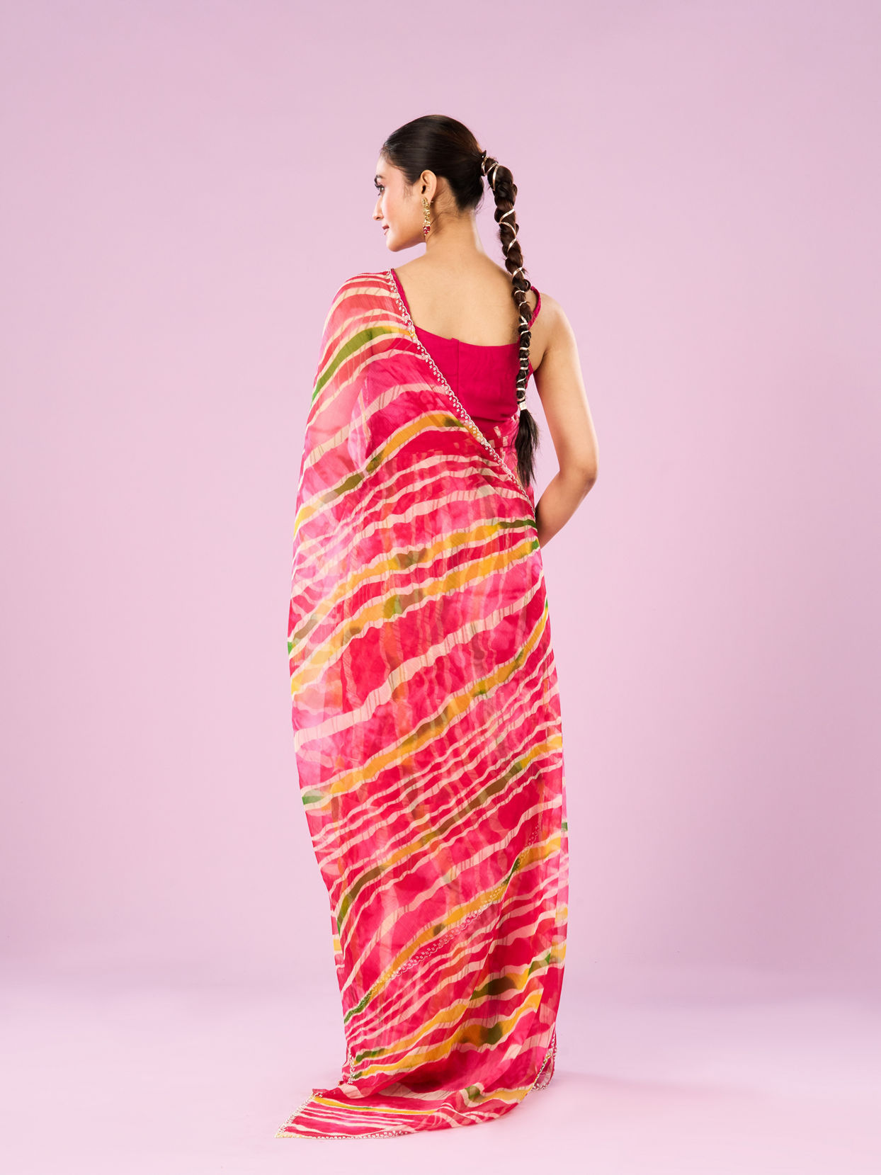 Mohey Women Elegant Pink Chiffon Saree
