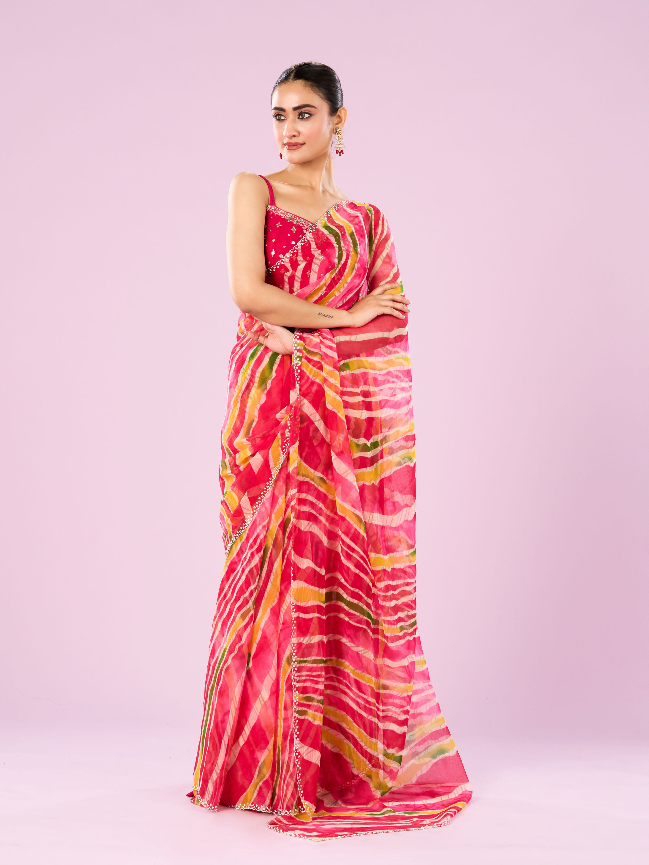 Mohey Women Elegant Pink Chiffon Saree