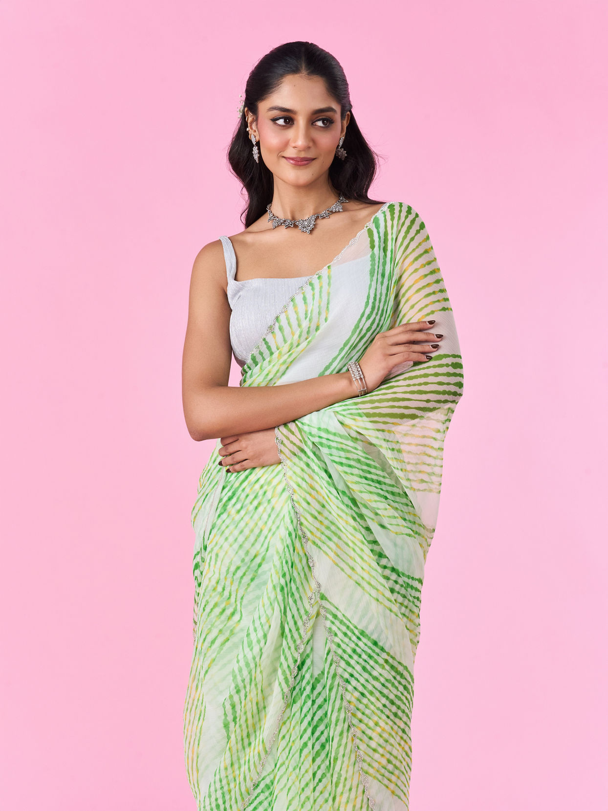 Mohey Women Emerald Elegance Chiffon Saree