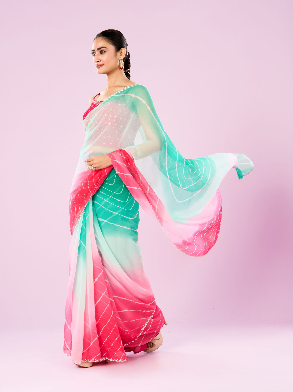 Mohey Women Pink and Sea Green Chiffon Saree