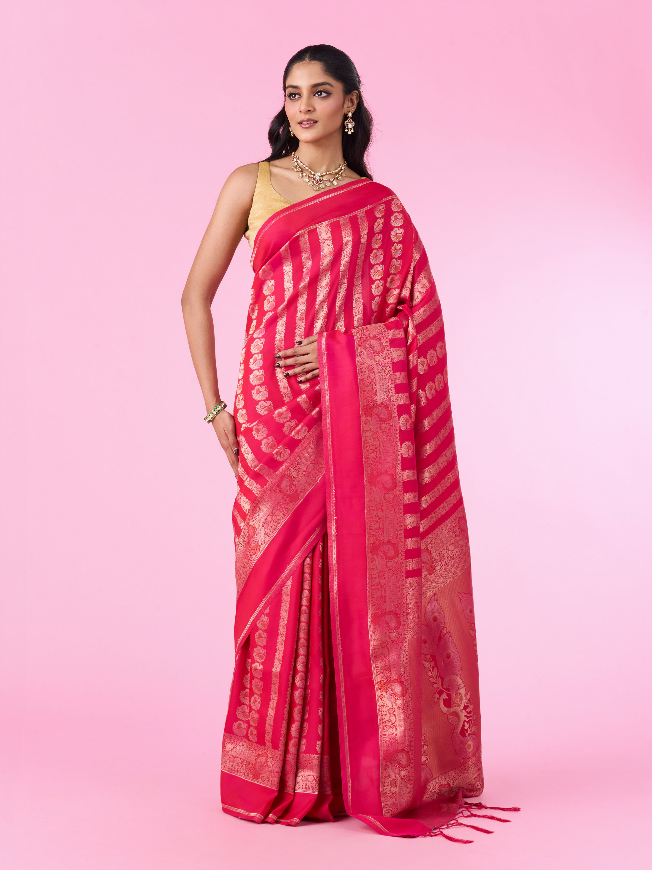 Mohey Women Pink Hue Banarasi Saree