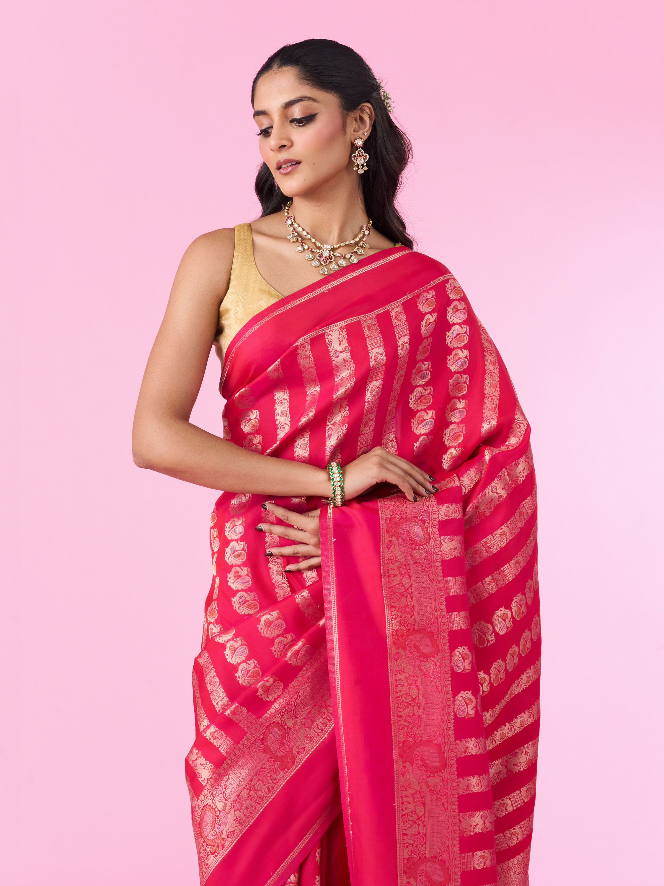 Mohey Women Pink Hue Banarasi Saree