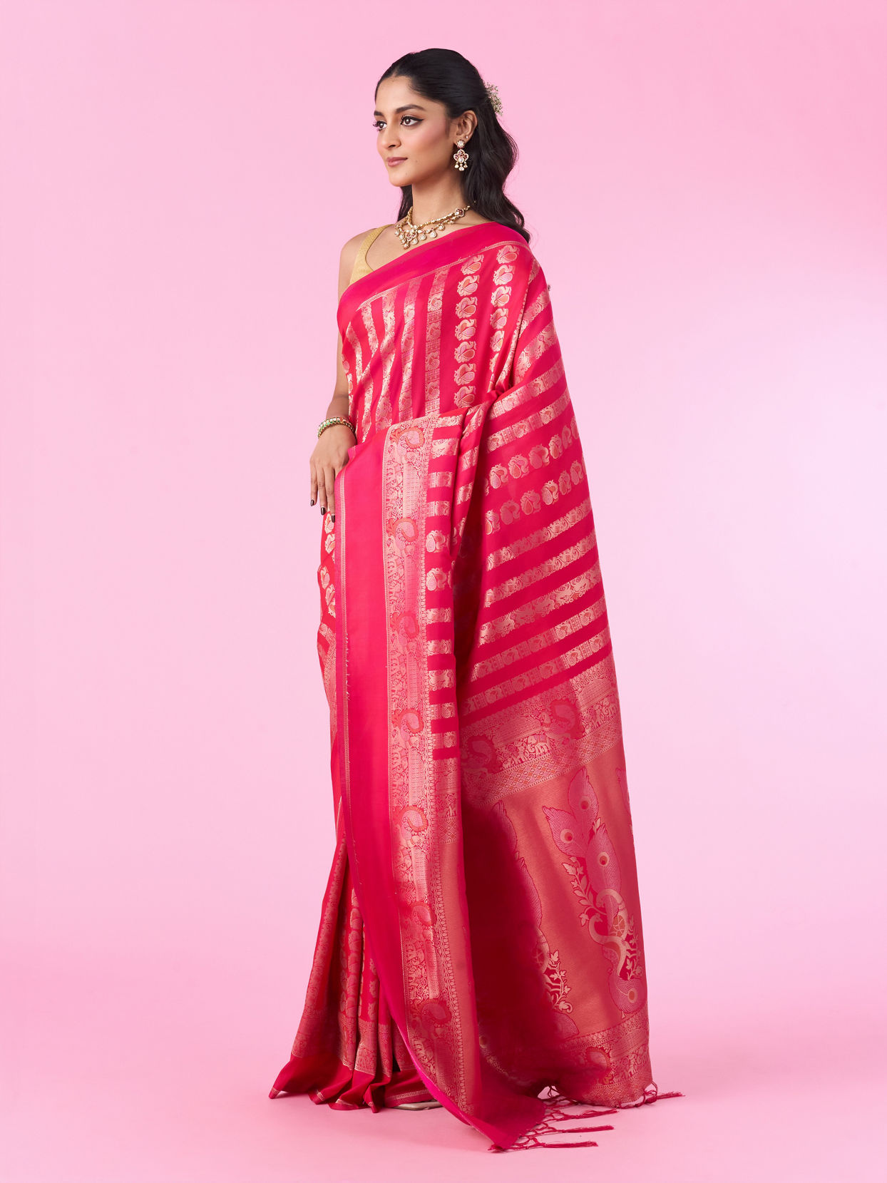 Mohey Women Pink Hue Banarasi Saree
