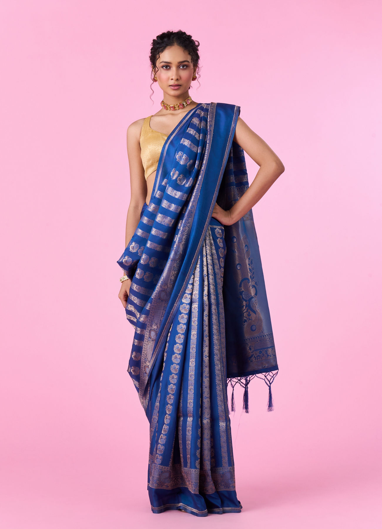 Mohey Women Regal Blue Art Silk Saree