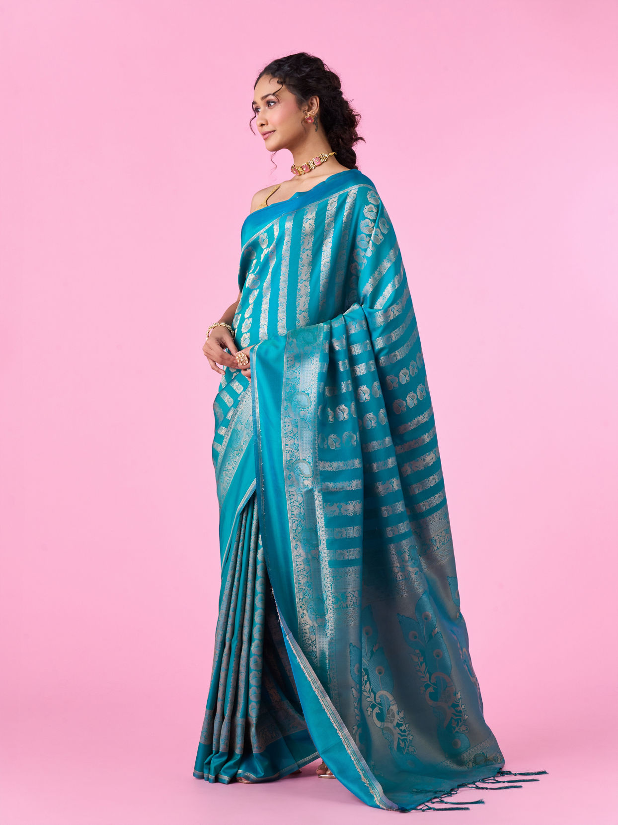 Mohey Women Emerald Elegance Banarasi Saree