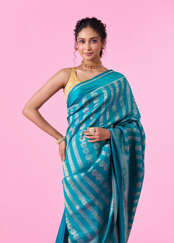 Mohey Women Emerald Elegance Banarasi Saree