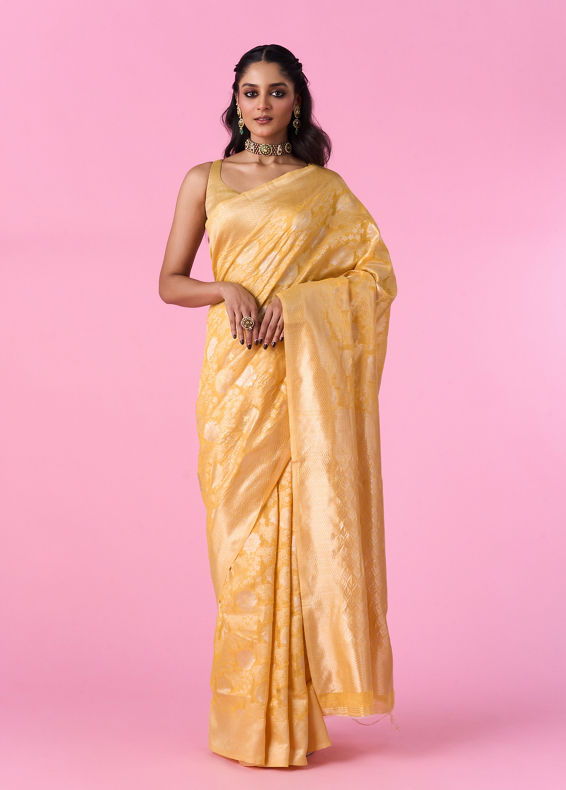 Mohey Women Radiant Yellow Saree