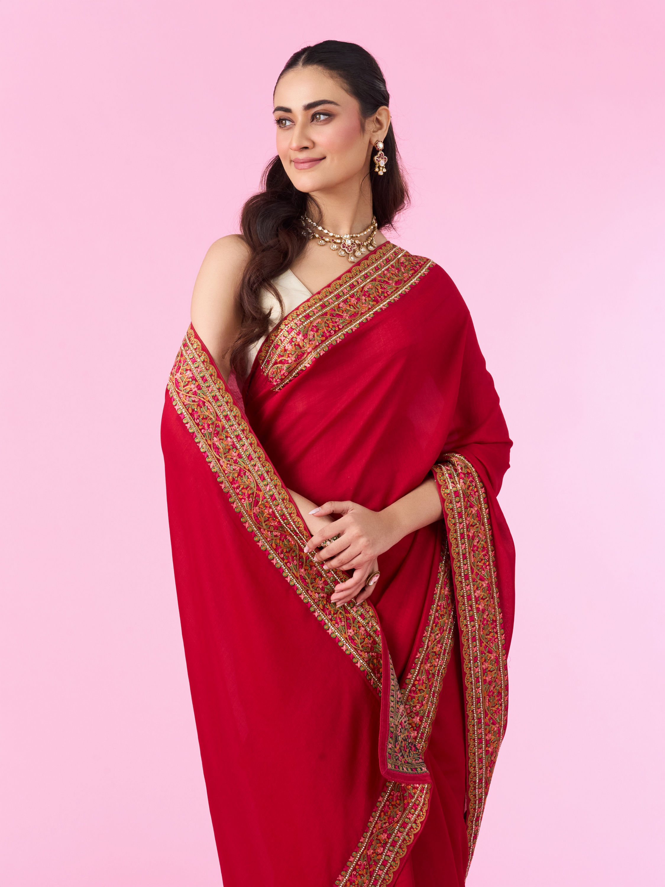 Mohey Women Majestic Radiance Red Saree