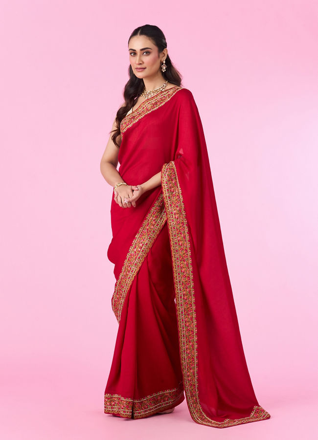 Mohey Women Majestic Radiance Red Saree
