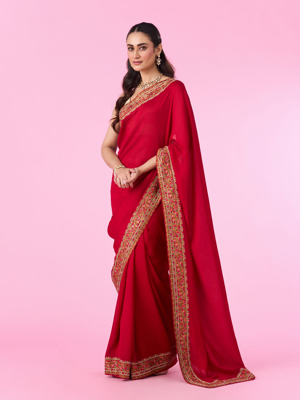 Mohey Women Majestic Radiance Red Saree