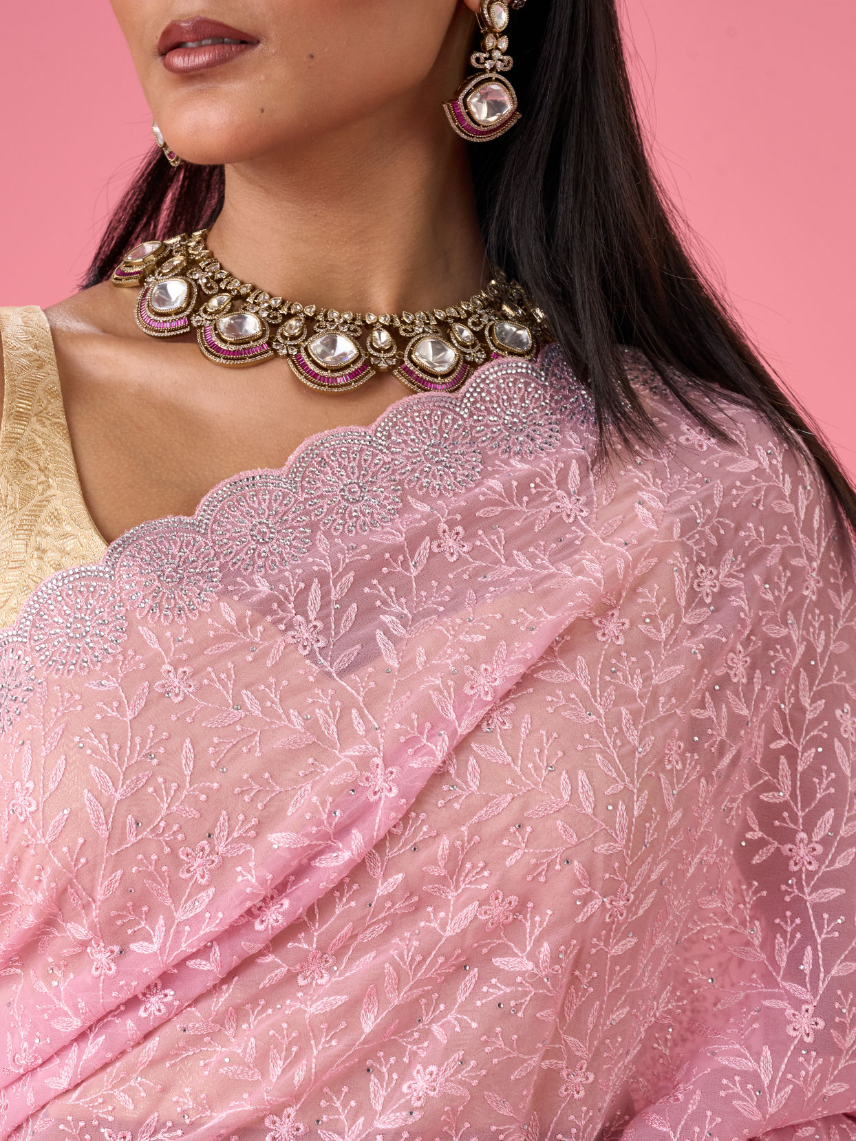 Mohey Women Elegant Pink Georgette Saree