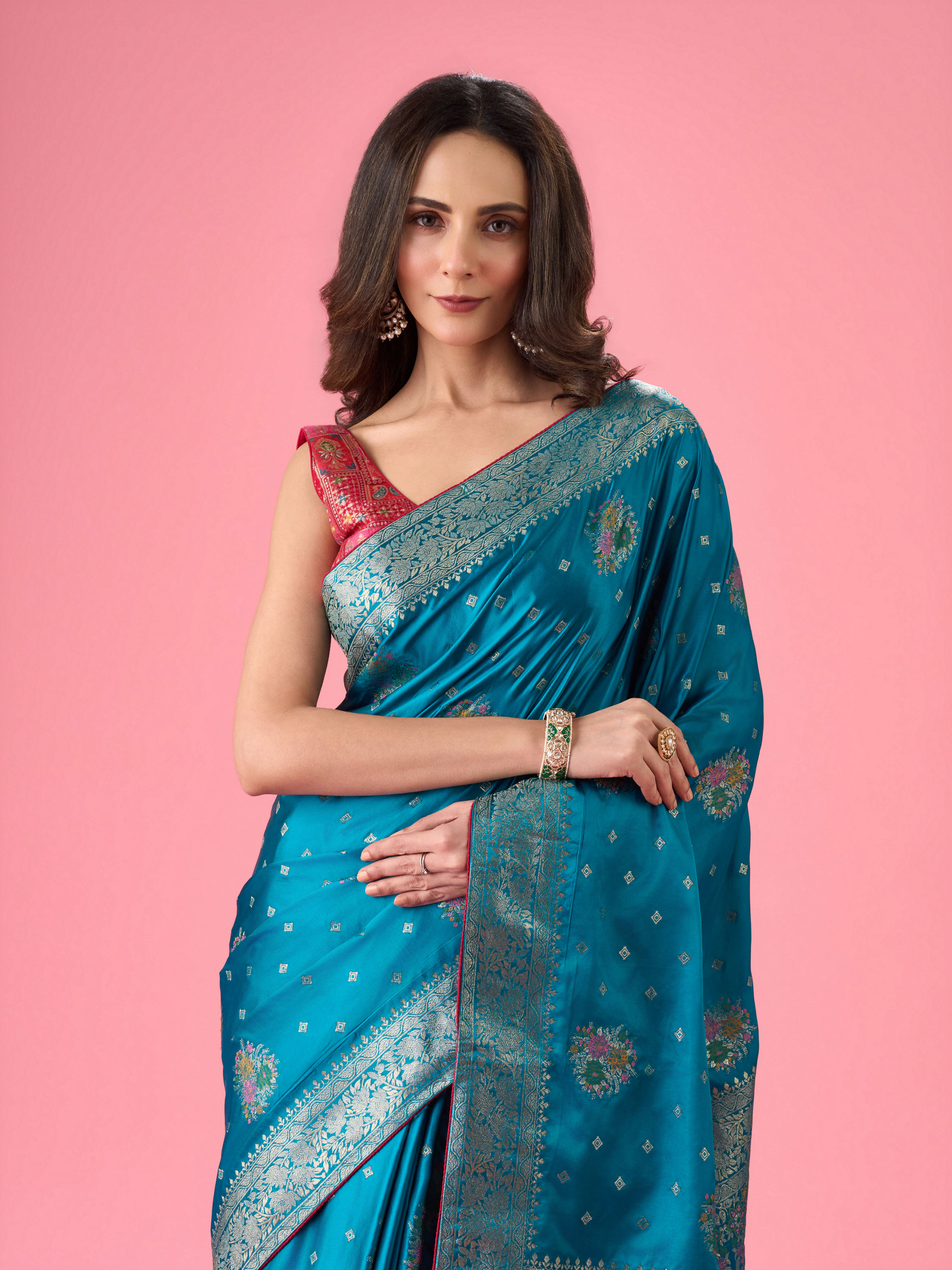 Mohey Women Radiant Teal Blue Banarasi Saree