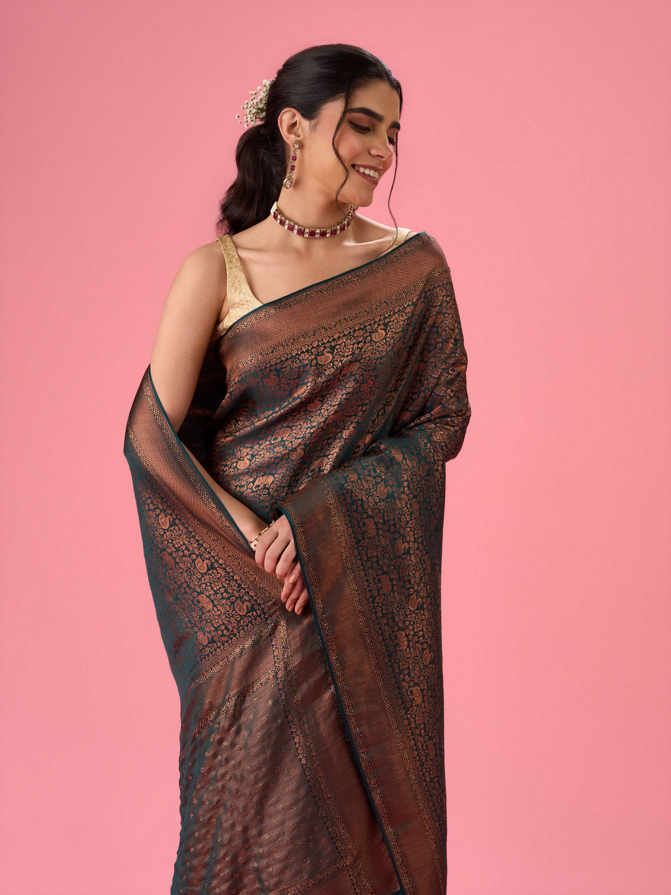 Mohey Women Enthralling Blue Banarasi Saree