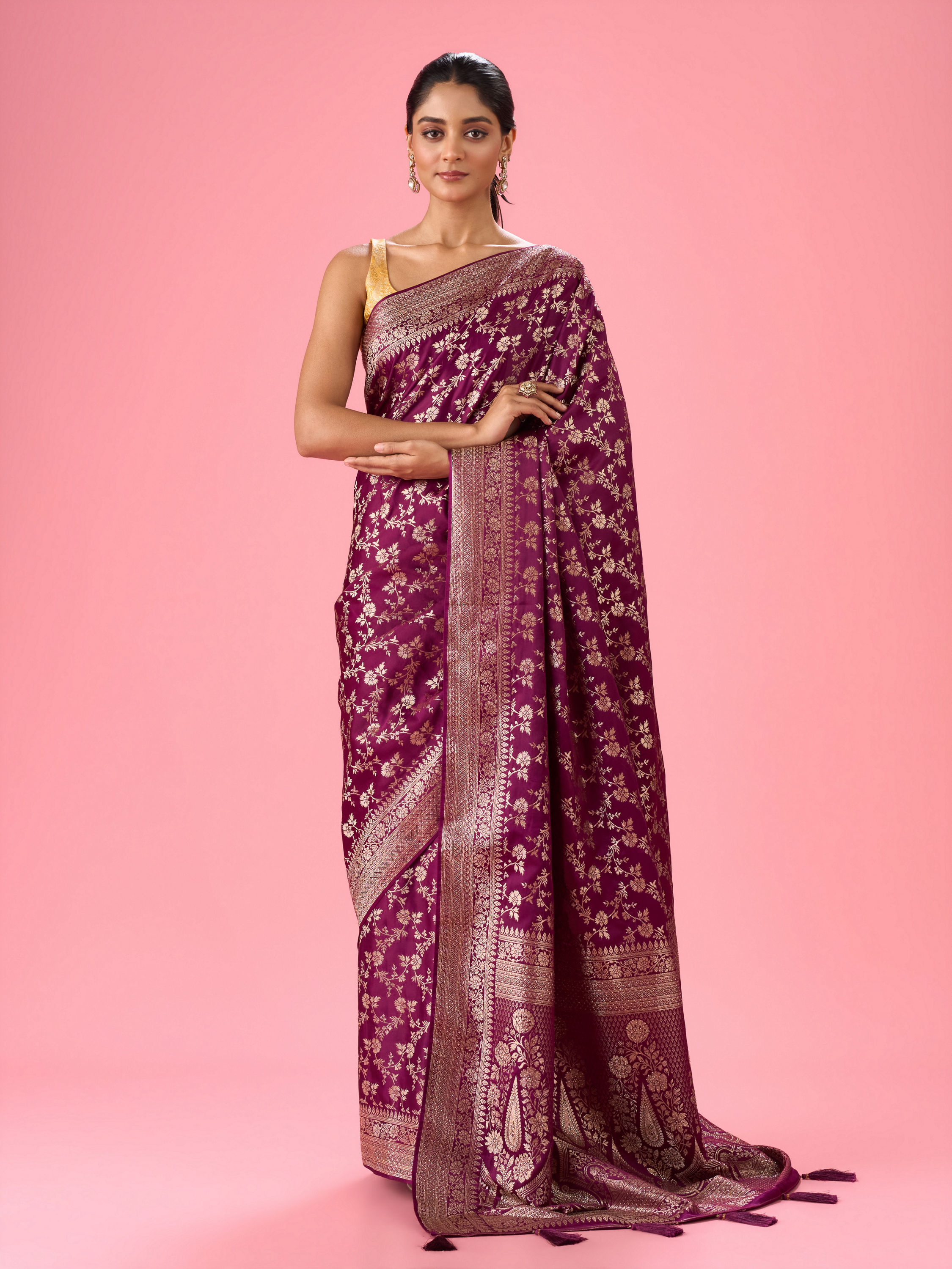 Mohey Women Enthralling Wine Banarasi Saree
