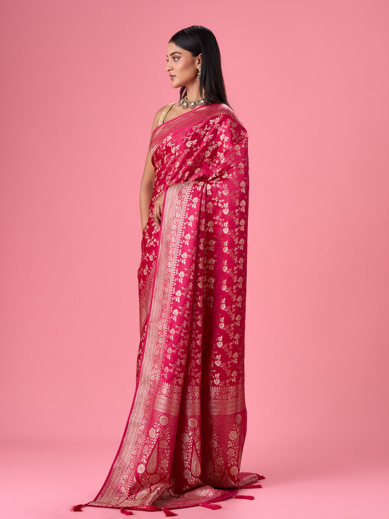 Mohey Women Radiant Pink Banarasi Saree