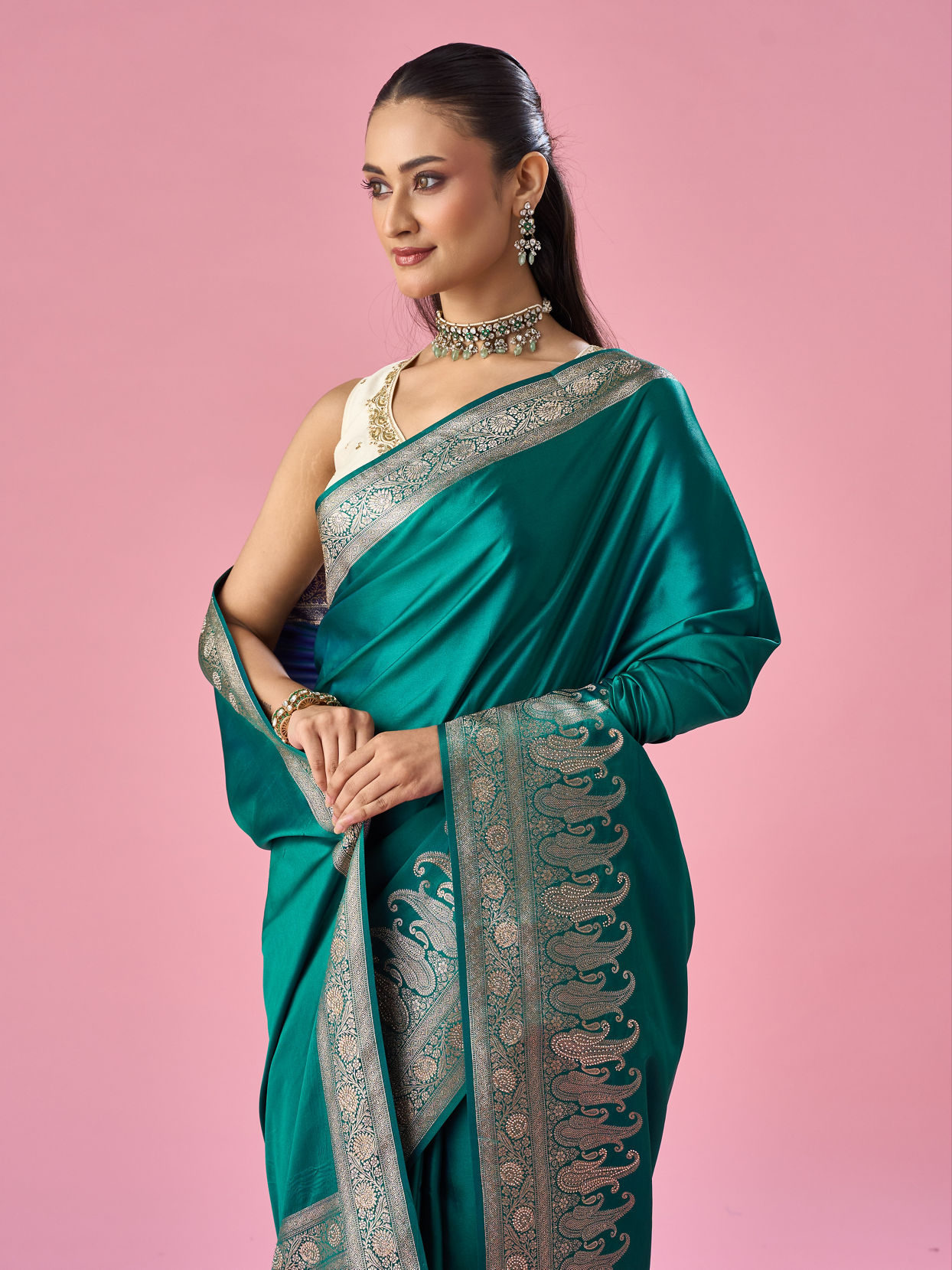 Mohey Women Dark Green Silk Banarasi Saree with Stone Work