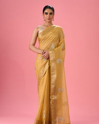 Mohey Women Ebullient Yellow Saree