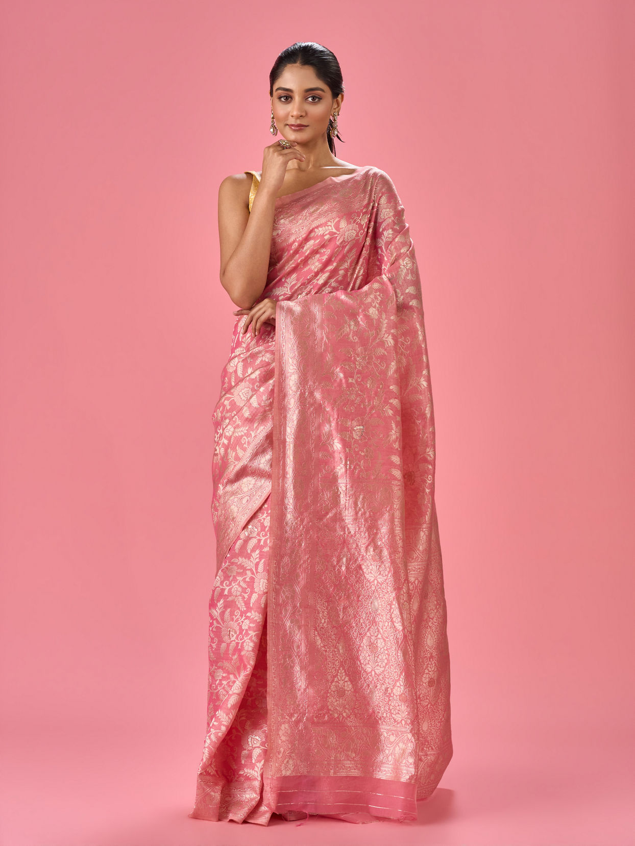 Mohey Women Blushing Pink Saree