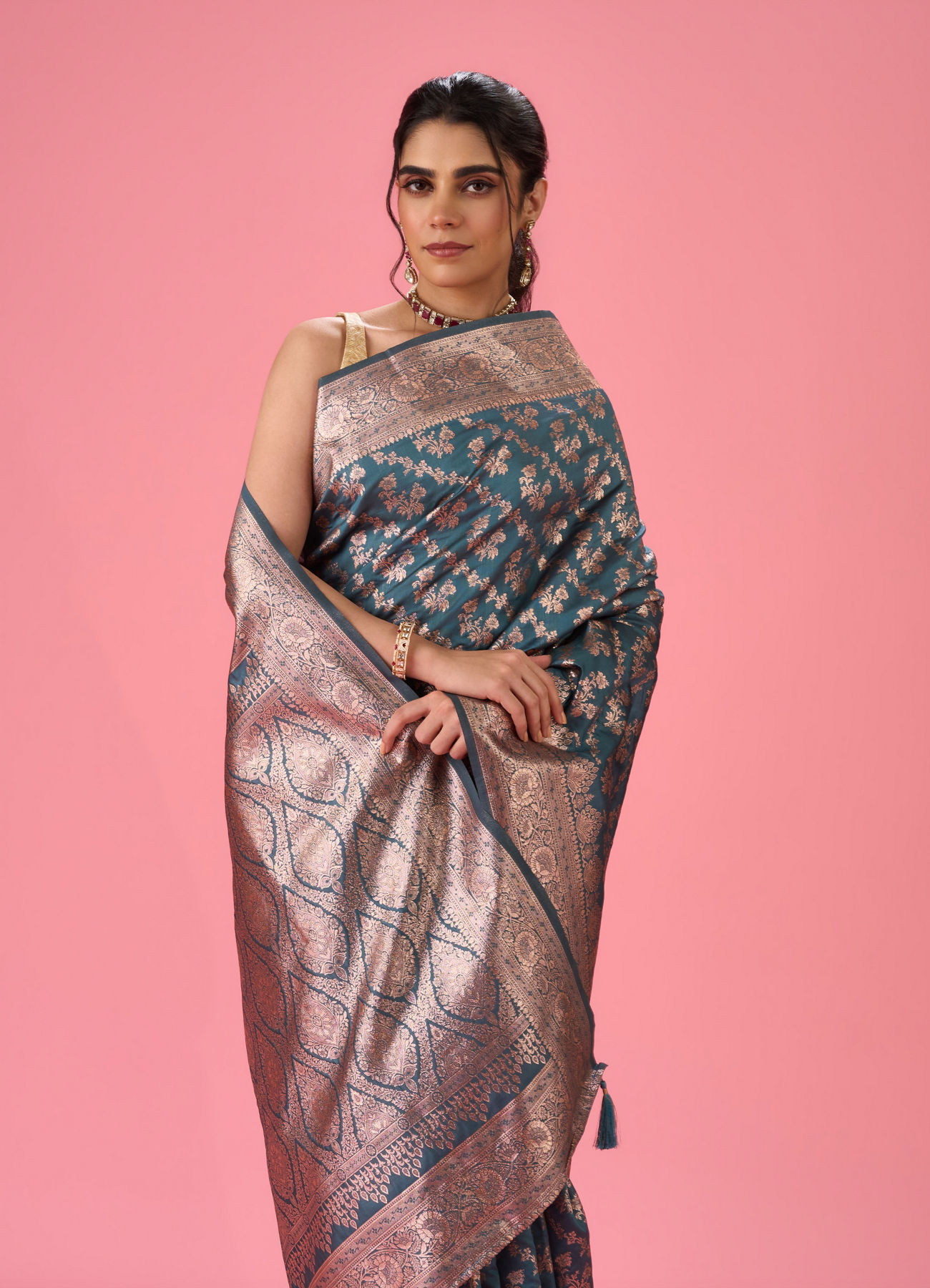 Mohey Women Regal Blue Extravagance Saree