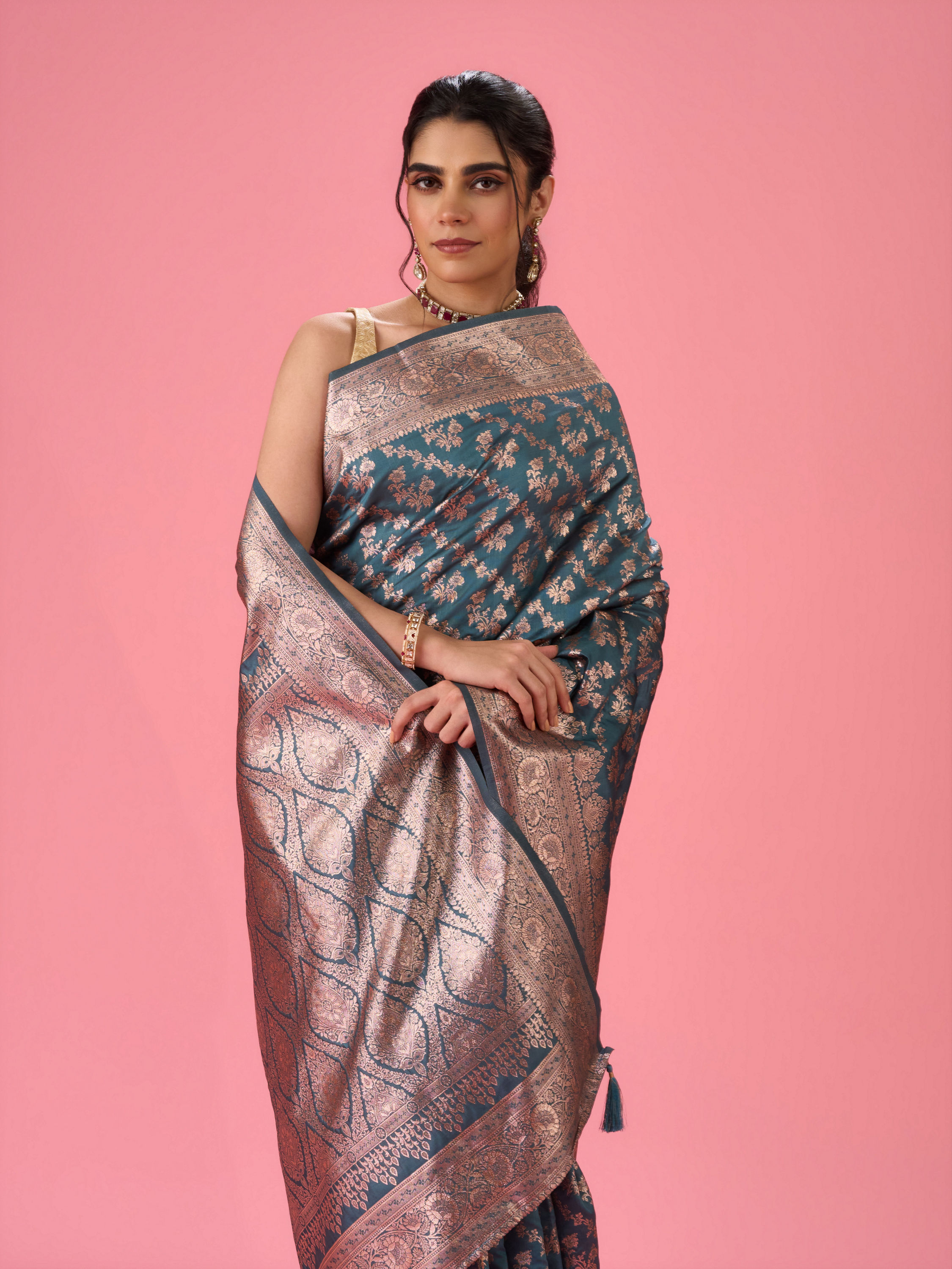 Mohey Women Regal Blue Extravagance Saree