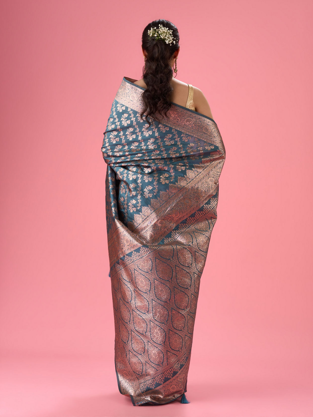 Mohey Women Regal Blue Extravagance Saree