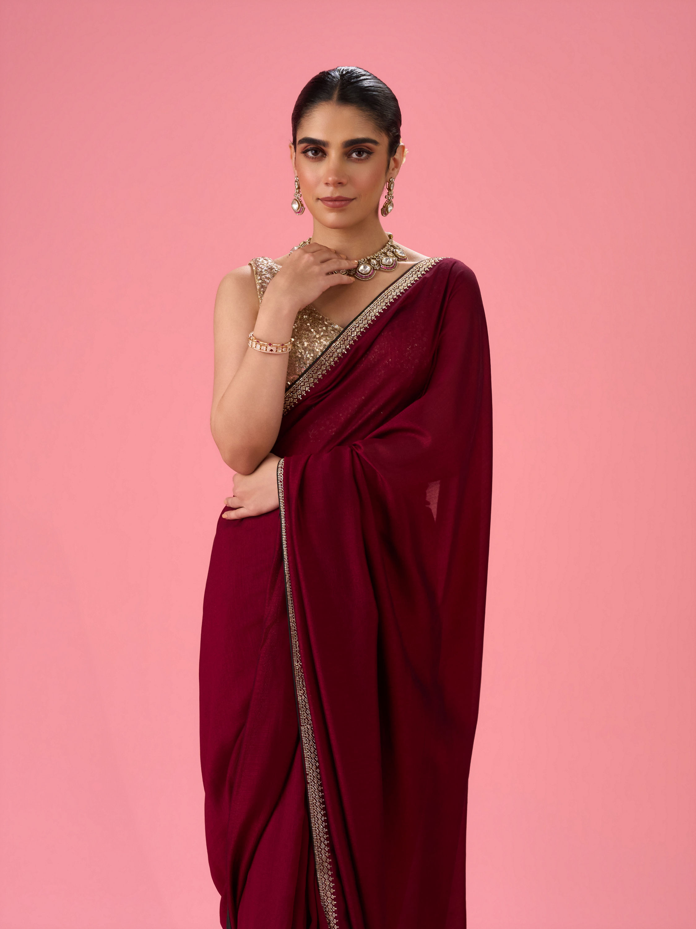 Mohey Women Wine Hued Elegance Saree