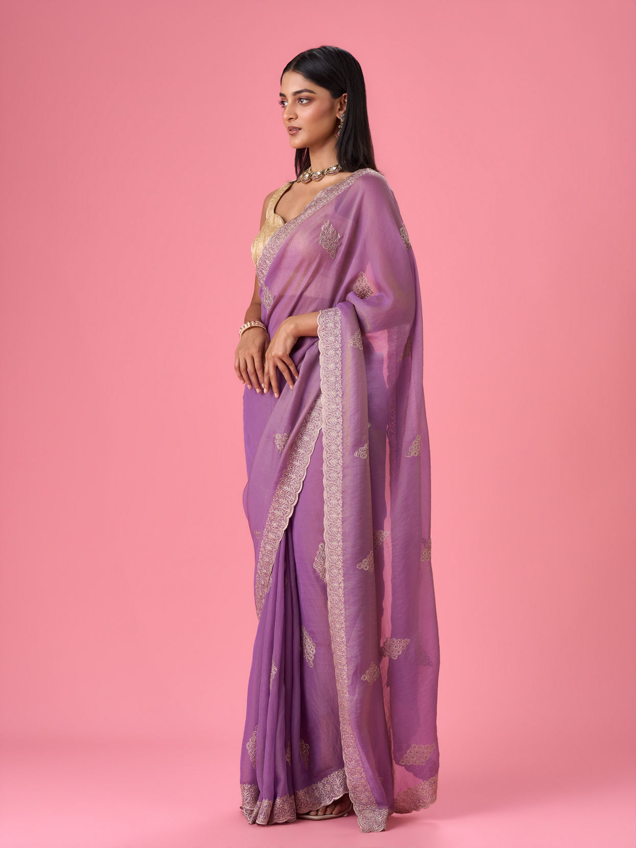Mohey Women Elegant Purple Organza Saree