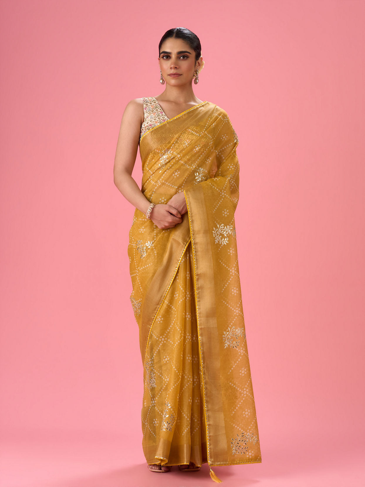Mohey Women Vibrant Solstice Yellow Saree