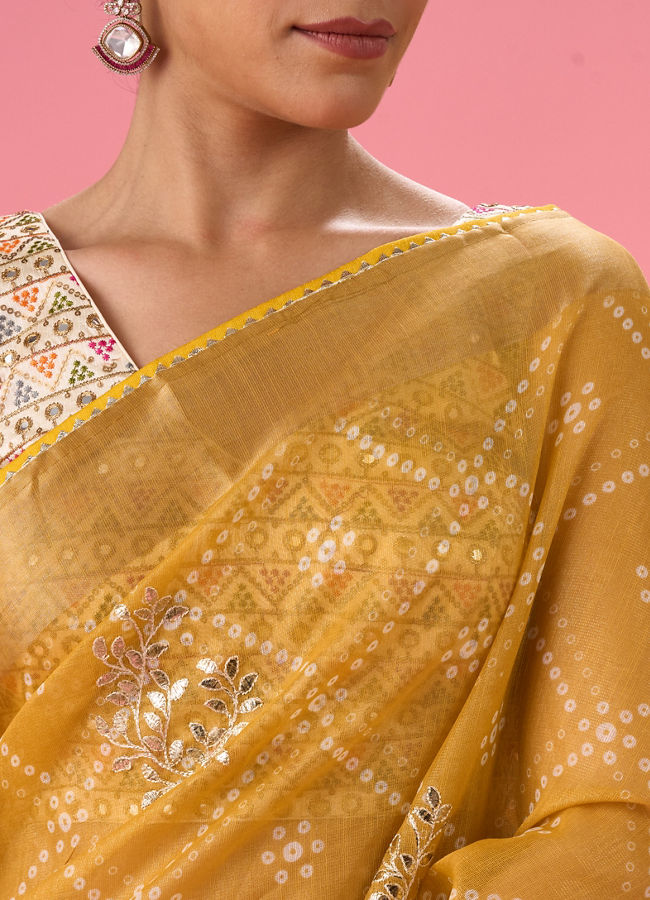 Mohey Women Vibrant Solstice Yellow Saree