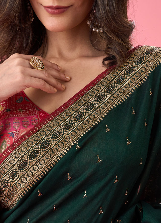 Mohey Women Chic Bottle Green Saree