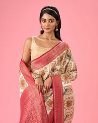 Mohey Women Dazzling Cream Banarasi Saree Ensemble