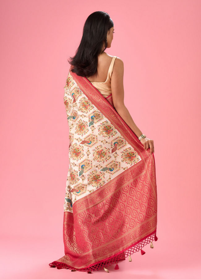 Mohey Women Dazzling Cream Banarasi Saree Ensemble