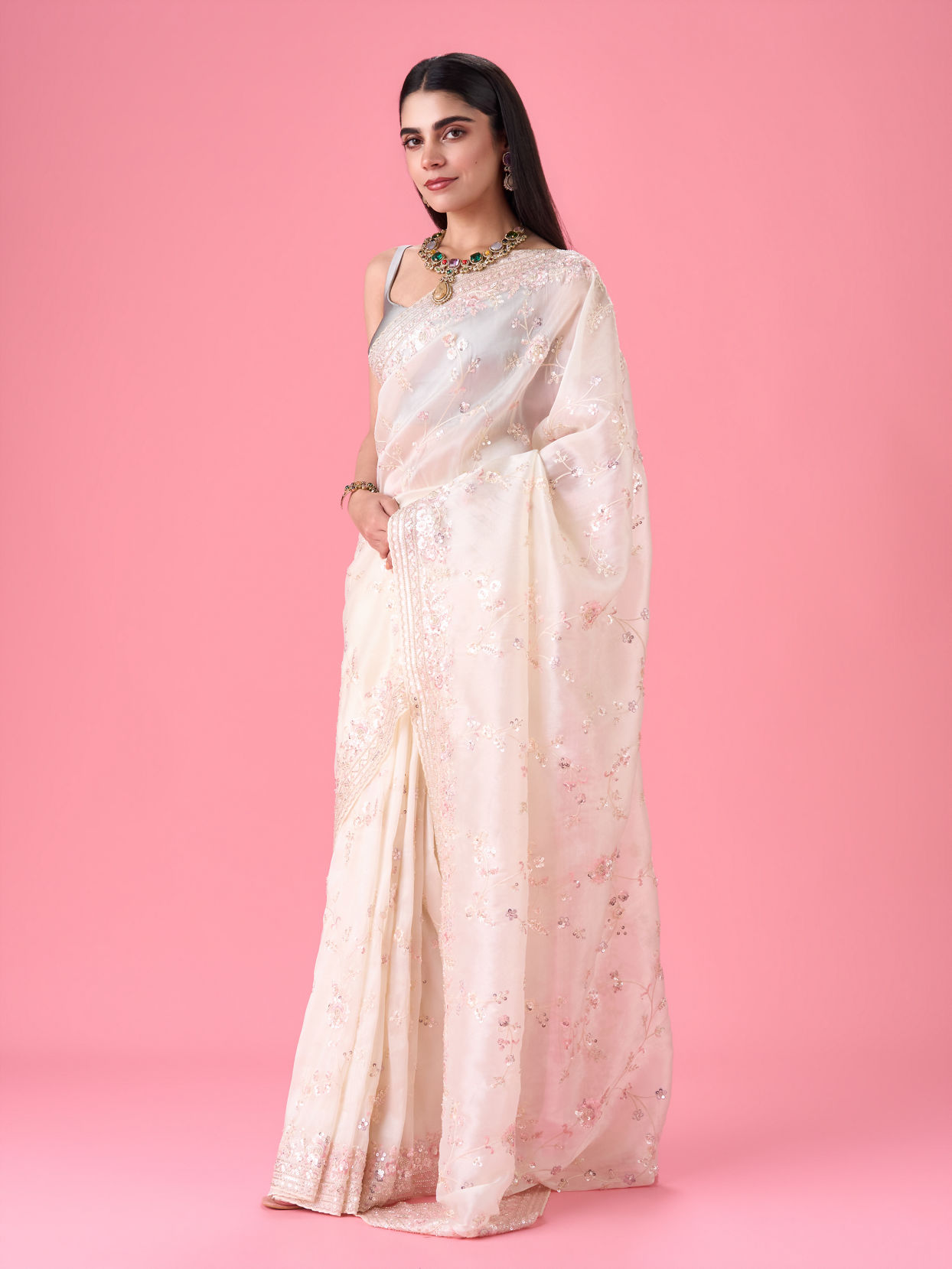 Mohey Women Cream Elegance Organza Saree