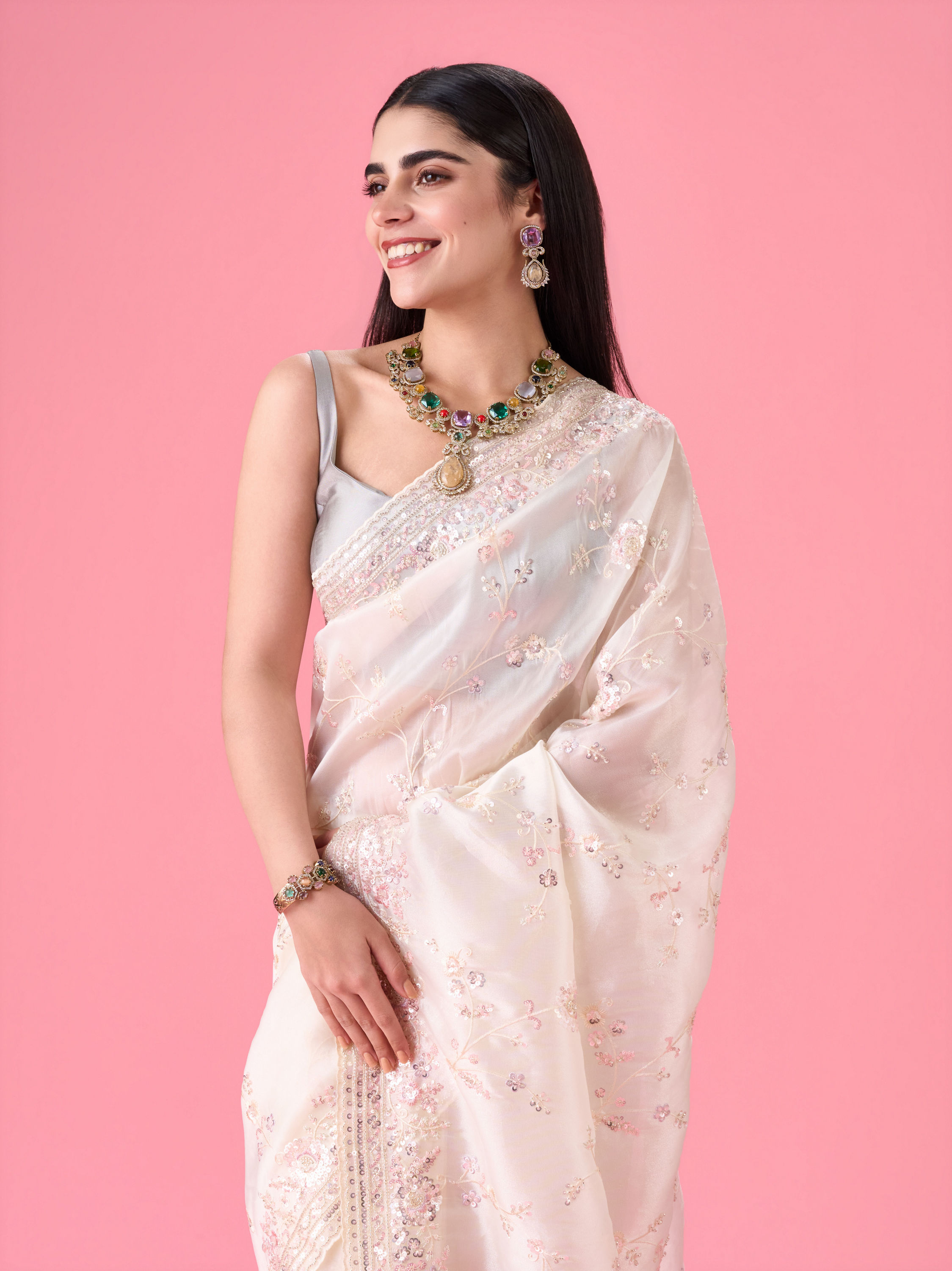 Mohey Women Cream Elegance Organza Saree