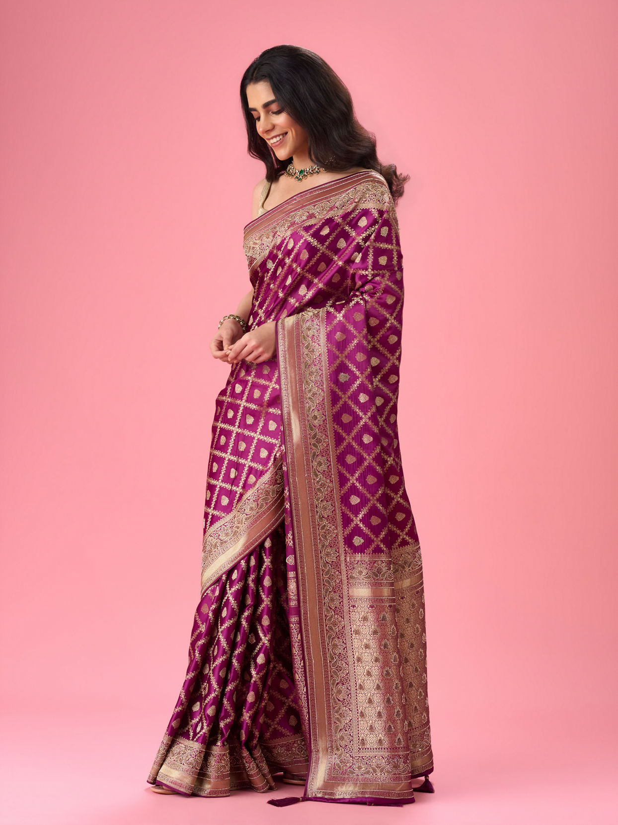 Mohey Women Wine Extravaganza Banarasi Saree