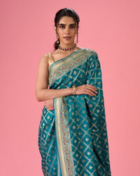 Mohey Women Ravishing Rama Green Banarasi Saree