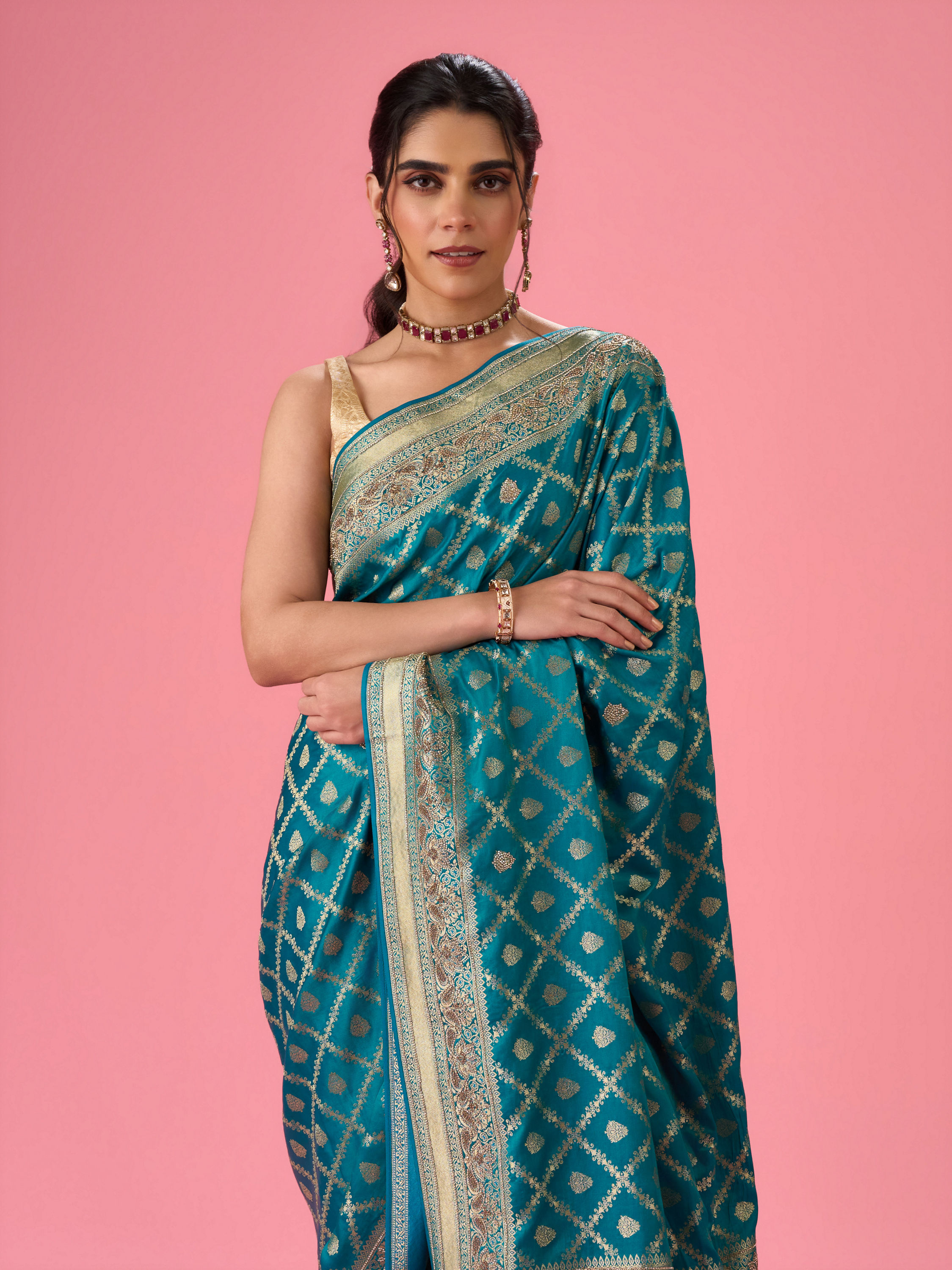 Mohey Women Ravishing Rama Green Banarasi Saree