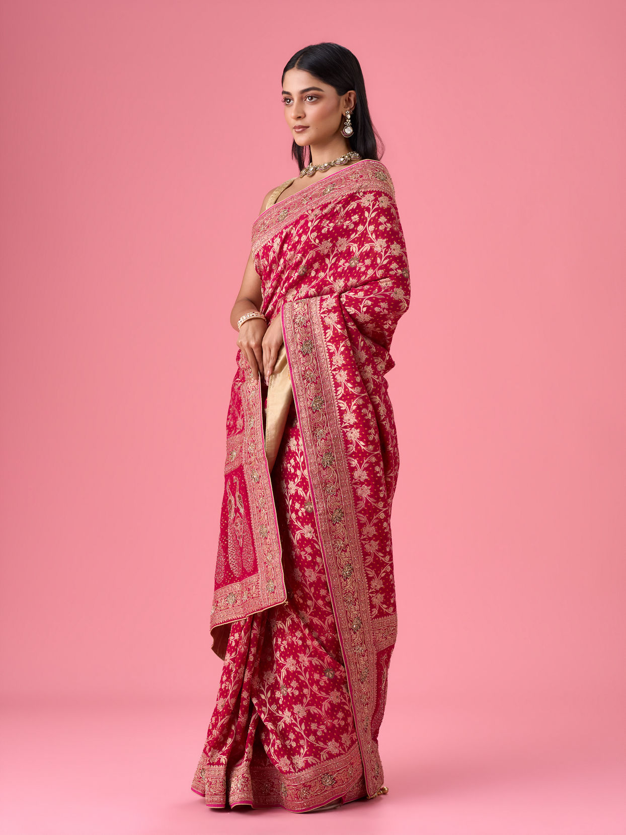 Mohey Women Ravishing Pink Georgette Bridal Saree